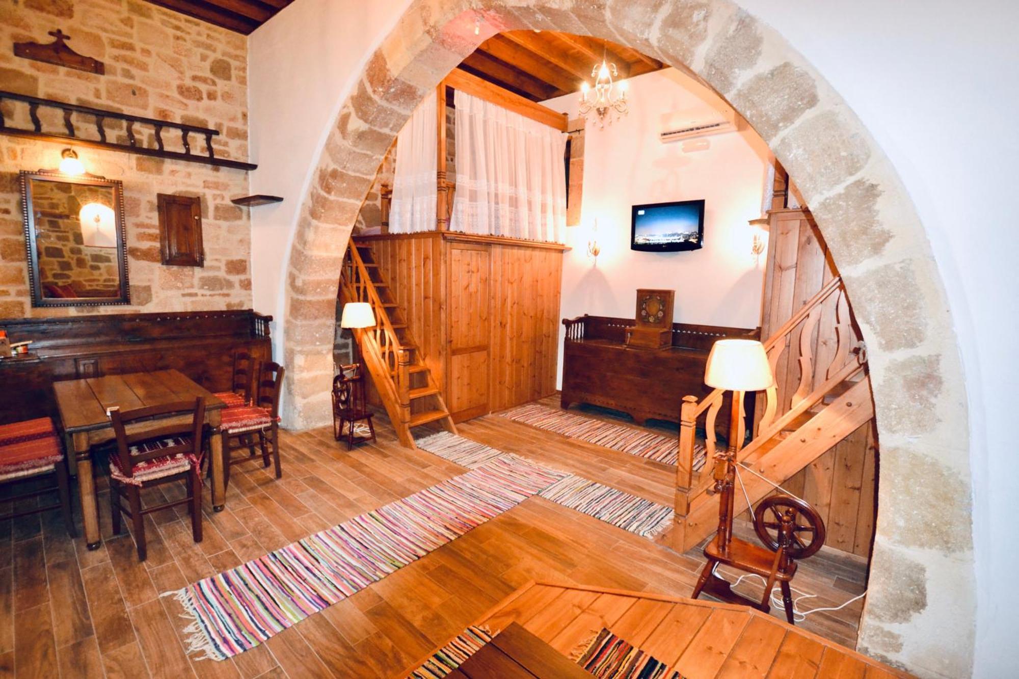 Villa Patitiri Traditional House With Hot Tub Archangelos  Eksteriør billede