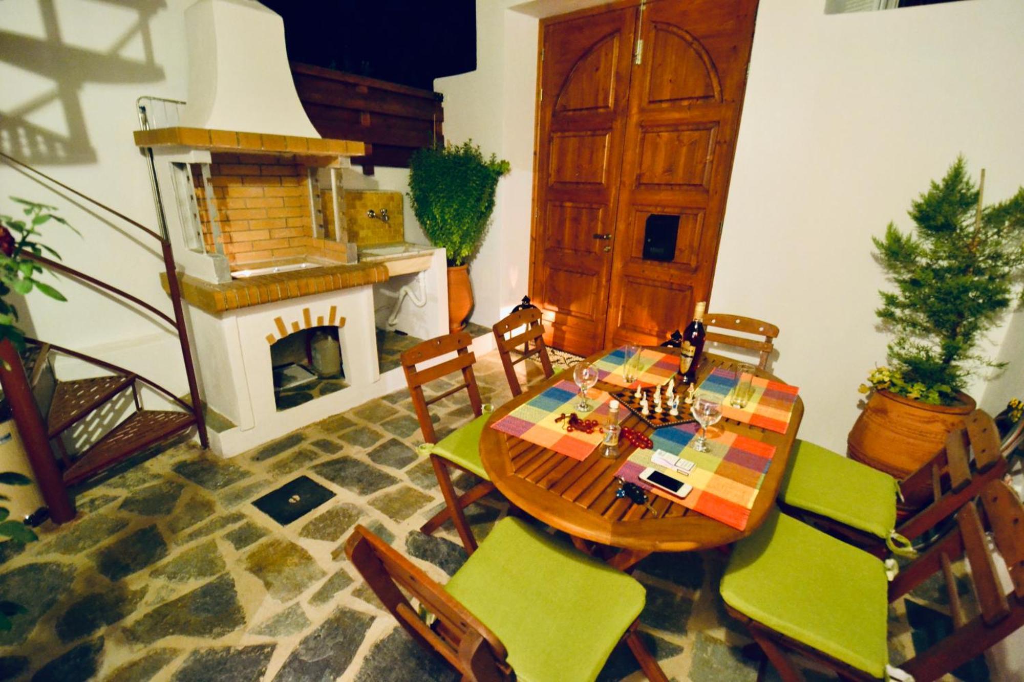 Villa Patitiri Traditional House With Hot Tub Archangelos  Eksteriør billede