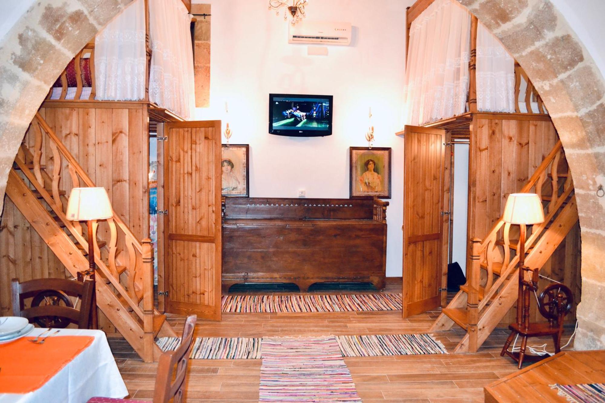 Villa Patitiri Traditional House With Hot Tub Archangelos  Eksteriør billede